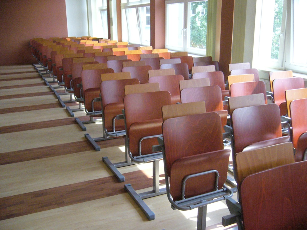 krzesla-audytoryjne-College-10